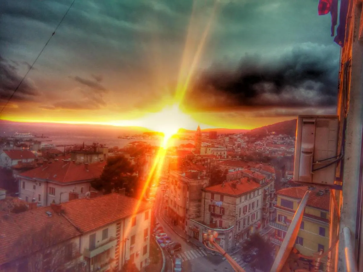 Apartamento Astonishing View Split