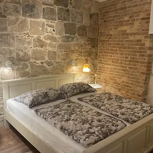 Casa 4 Star Apartment